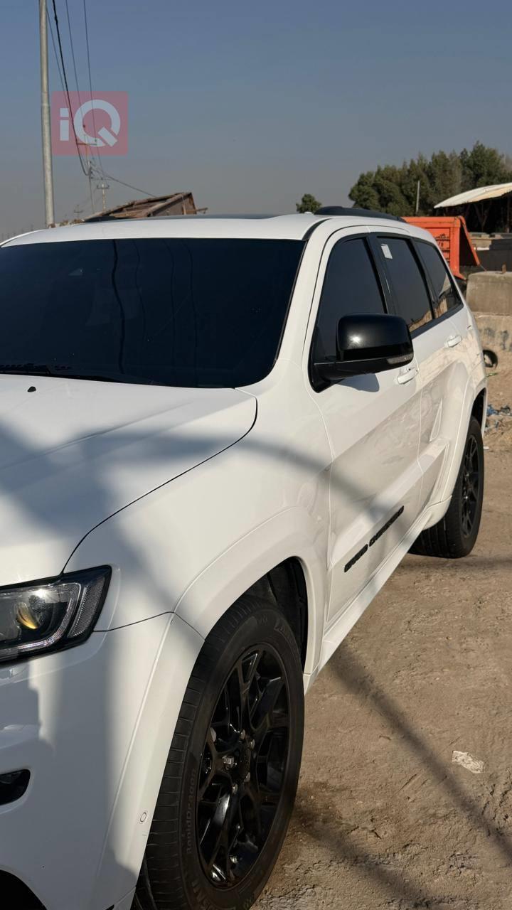 جيب جراند شيروكي